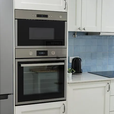 Salty - Near The By Hd Lägenhet *